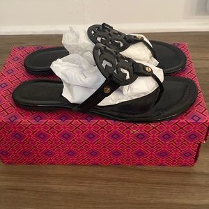 Black Tory burch patent leather miller sandals